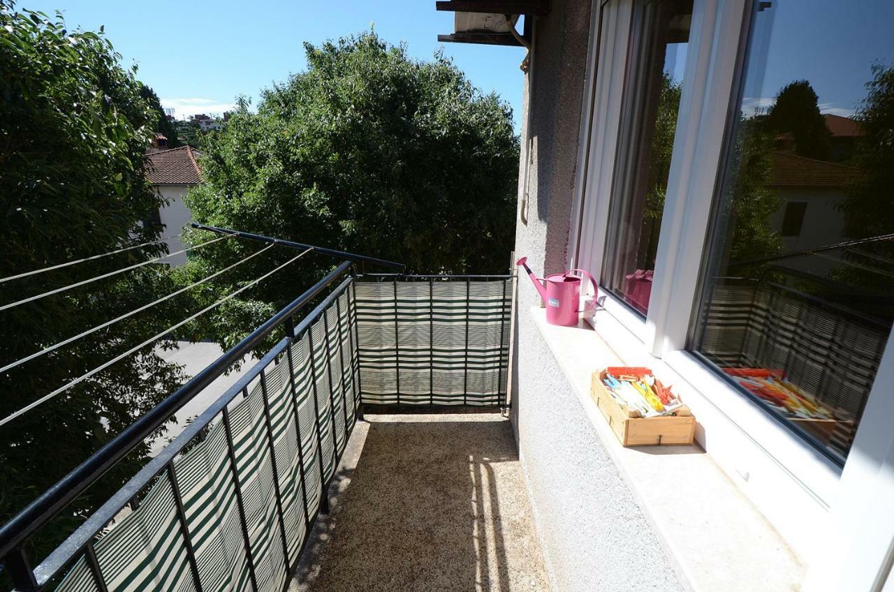 Apartment Niksa Pula Exterior photo